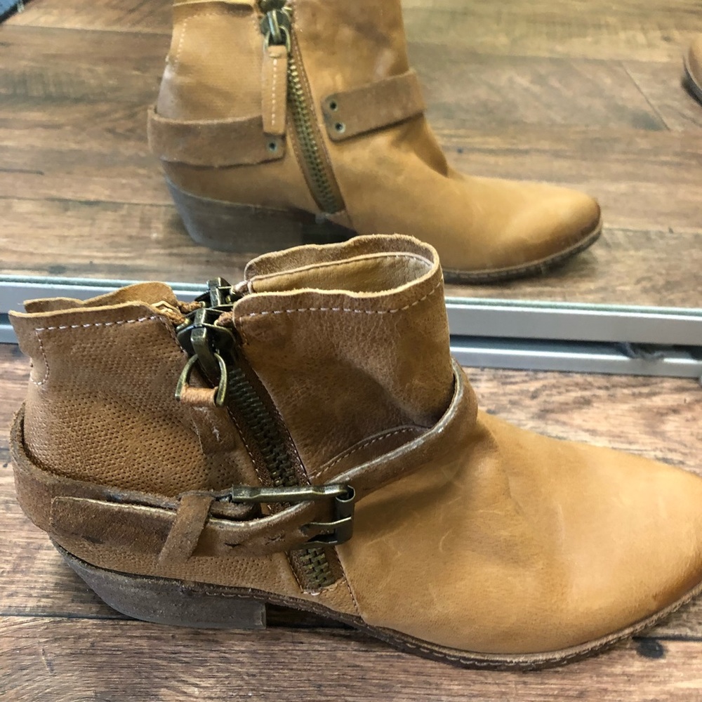 Dolce vita leather booties